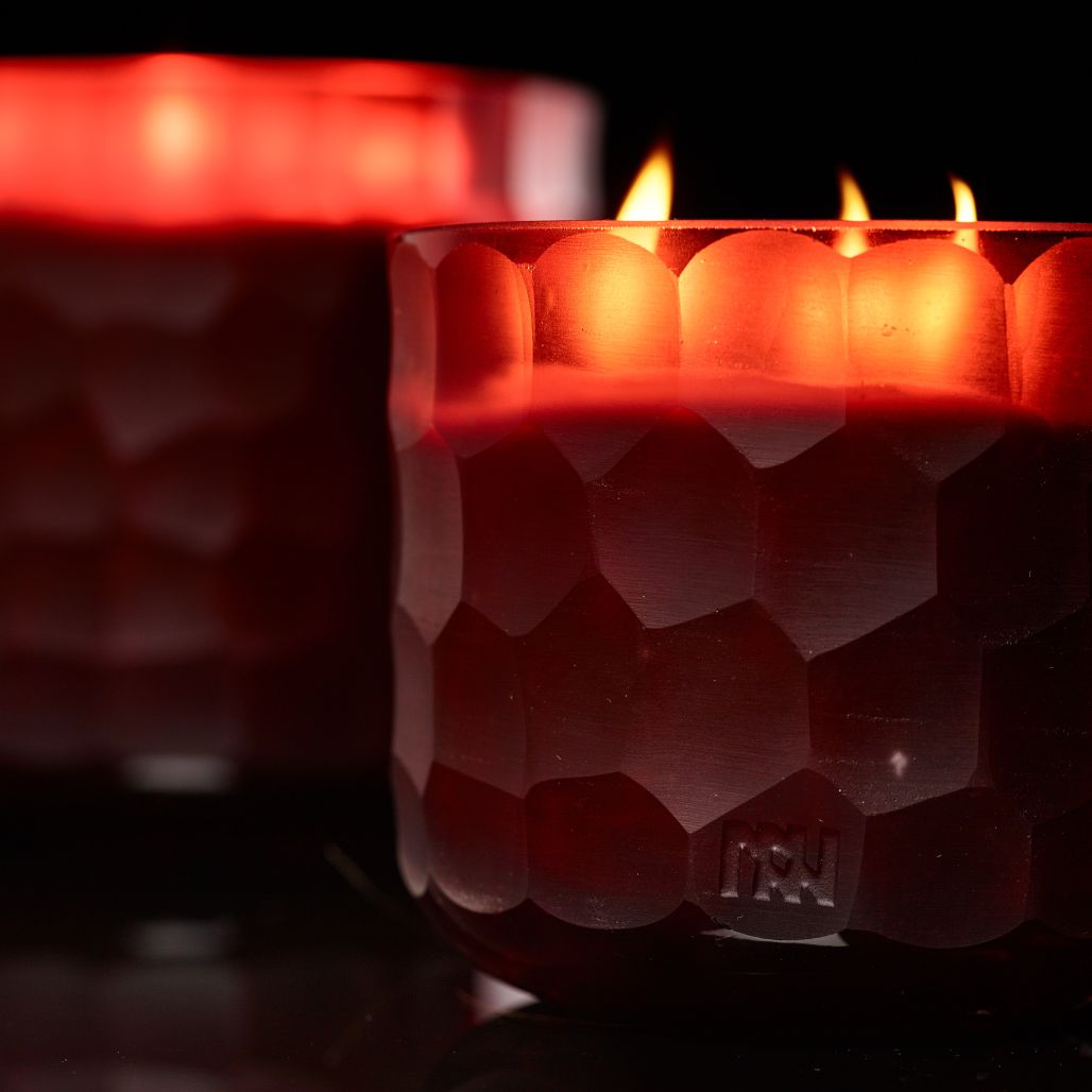 Circle Red Vela